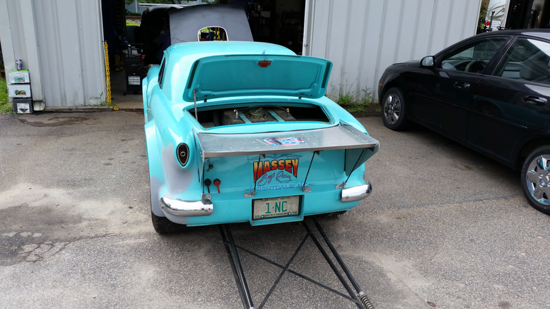 Illustration for article titled It's a Nash Metropolitan drag car!